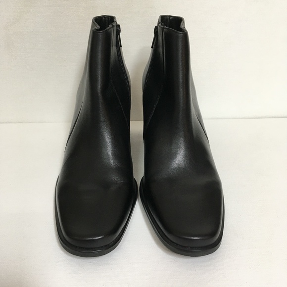 Apostrophe Dana Block Heel Leather Bootie in Black - Picture 5 of 9